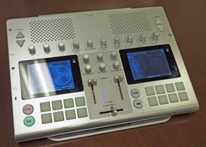 JDSoundのポータブルDJシステム「GO-DJ Plus」の試作機