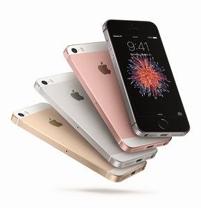 iPhone、登場以来初めての出荷台数減
