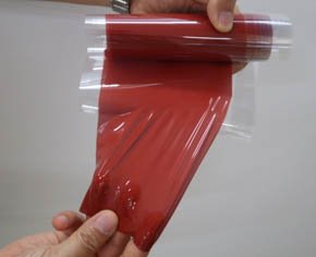 数百万回伸び縮み、「発電ゴム」はセンサーにも向く