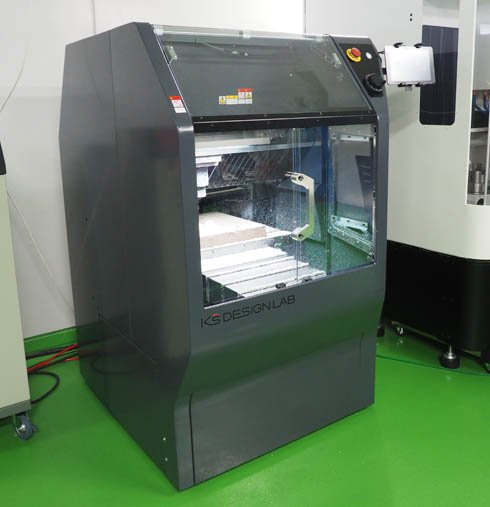 3D-Mill K-650の筺体デザインはデザイナーの片山次朗氏が担当している