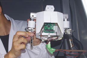 4mロボットの上半身を制御するマスターロボット