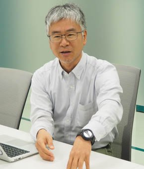 松岡氏