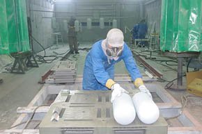 ブラスト加工、溶射×塗装で鉄を100年間守る