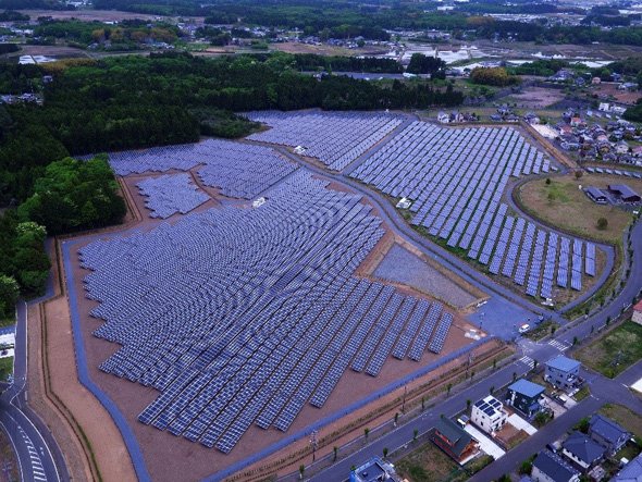 ドローンによる点検を初めて実施した「春の木ソーラー発電所」