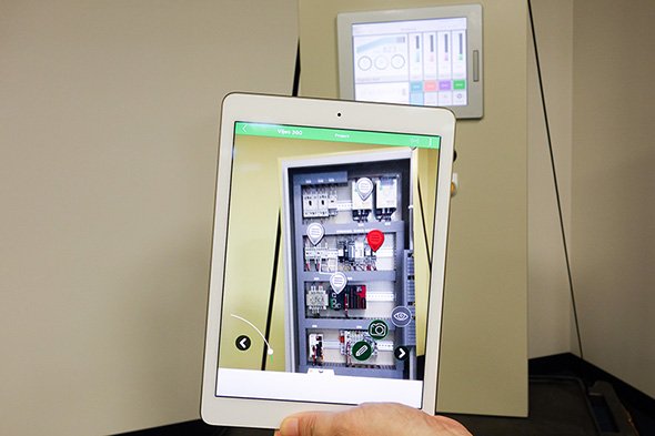 EcoStruxure Augment Operator Advisorを利用した制御盤の保安作業例