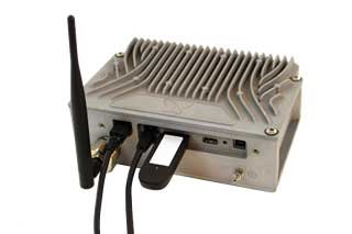レンタル提供される基地局「Access Station Mini」