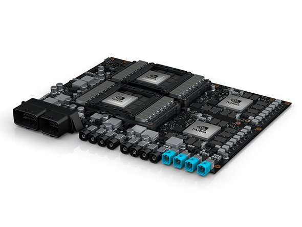 無人運転向けのAIコンピュータ「DRIVE PX Pegasus」