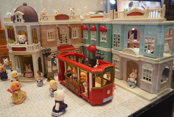 「シルバニアファミリー タウンシリーズ」の展示（3）