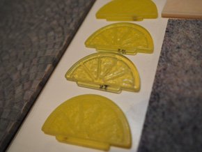 「Stratasys J750」の導入により、これまで困難だったクリアカラーの表現が自在にできるようになったという