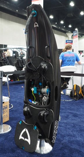 次世代ジェットボード「Mako Slingshot」