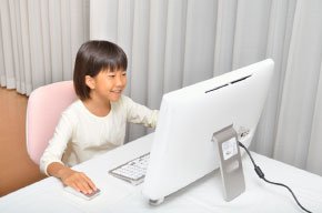 小学生向けの算数アプリケーション・プログラムを開発します