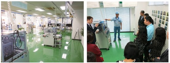 「トッパングループ安全道場」の内部（左）と体感教室の様子（右）