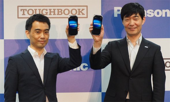 パナソニック モバイルコミュニケーションズは小型、軽量の5.0型頑丈ハンドヘルド「TOUGHBOOK FZ-T1」を発表