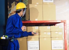 物流、製造、小売など屋内現場の利用を想定する「TOUGHBOOK FZ-T1」