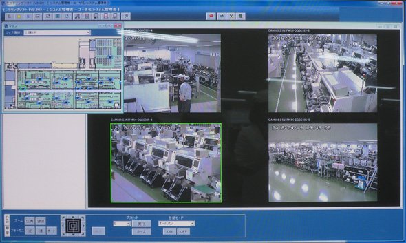 決済端末／ハンディーターミナルの生産フロアの天井には19台のネットワークカメラが設置されており、現場の見える化を実現する