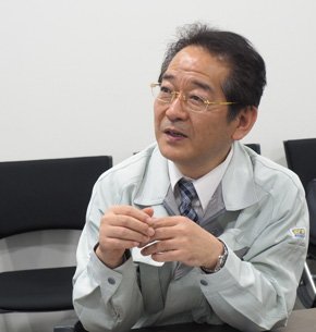 佐賀工場の工場長であり、パナソニック CNS社 モノづくりイノベーション推進室の室長も務める結城修氏
