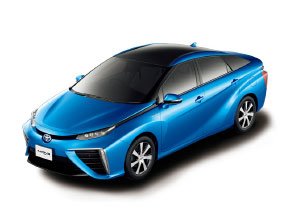 乗用車タイプのFCV「ミライ」