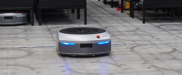 AI機能搭載の無人搬送ロボット「EVE500」（ギークプラス製）