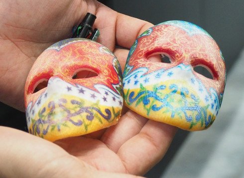 インク容量の目安としては、長さ約10cmのマスクの造形物が40個ほど作成できる