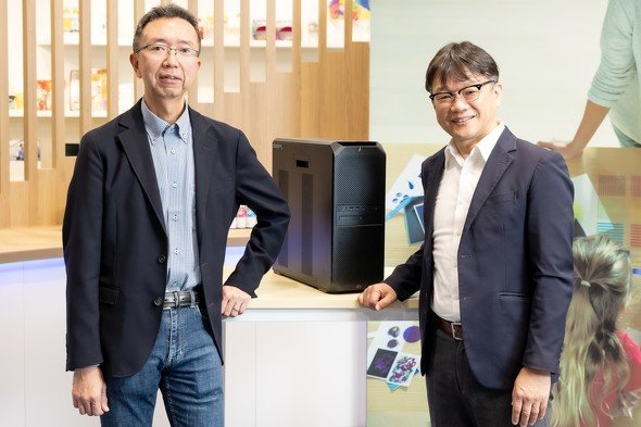 日本HPの大橋秀樹氏（左）と新井信勝氏（右）